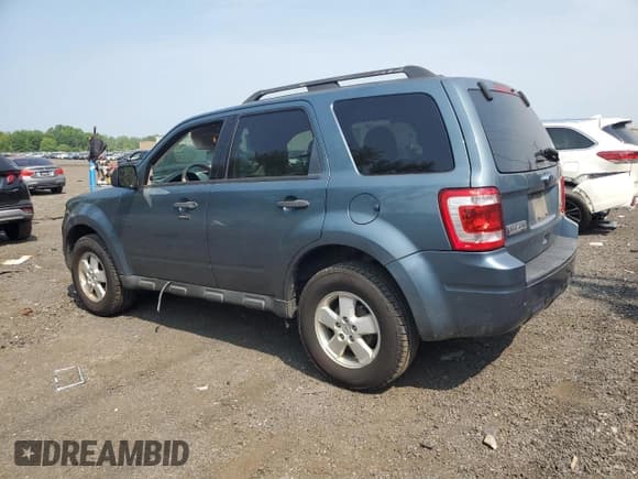 ✅ 2012 Ford Escape XLT • VIN: 1FMCU9DG9CKC72984 • Lot: 59854255. Listed on Copart with 102,665 mi. Free auction sales archive from the USA and detailed vehicle history report at DreamBid. Image 2.