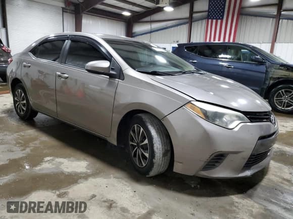 ✅ 2015 Toyota Corolla LE Eco Premium • VIN: 2T1BPRHE5FC420098 • Lot: 91625855. Wystawiony na Copart z przebiegiem 303 129 mil. Bezpłatny archiwum sprzedaży aukcyjnych z USA i szczegółowy raport historii pojazdu na DreamBid. Zdjęcie 4.