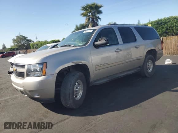 ✅ 2007 Chevrolet Suburban Commercial • VIN: 3GNGK26K97G241310 • Lot: 54781155. Wystawiony na Copart z przebiegiem 166 355 mil. Bezpłatny archiwum sprzedaży aukcyjnych z USA i szczegółowy raport historii pojazdu na DreamBid. Zdjęcie 1.