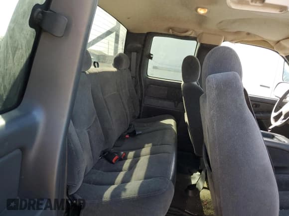 ✅ 2005 Chevrolet Silverado 1500 LS • VIN: 2GCEC19T451236162 • Лот: 75537454. Опубликован ранее на Copart с пробегом 286 785 миль. Бесплатный доступ к архиву аукционных продаж из США и подробный отчёт об истории автомобиля на DreamBid. Изображение 10.