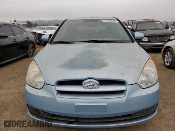 2010 Hyundai Accent GS z VIN KMHCM3AC4AU162134, wystawiony jako Copart lot #75884324 z przebiegiem 71 212 mil mil oraz Szkoda całkowita • Salvage title. Historia ofert i sprzedaży dostępna na DreamBid. Obrazek 5.
