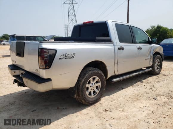 ✅ 2005 Nissan Titan LE • VIN: 1N6BA07B85N520922 • Lot: 59089845. Listed on Copart with 240,804 mi. Free auction sales archive from the USA and detailed vehicle history report at DreamBid. Image 3.