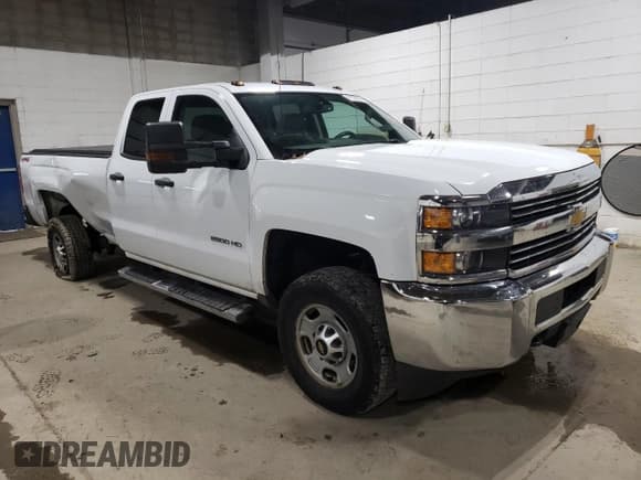 ✅ 2018 Chevrolet Silverado 2500HD Work Truck • VIN: 1GC2KUEGXJZ161095 • Lot: 81329204. Wystawiony na Copart z przebiegiem 238 846 mil. Bezpłatny archiwum sprzedaży aukcyjnych z USA i szczegółowy raport historii pojazdu na DreamBid. Zdjęcie 4.