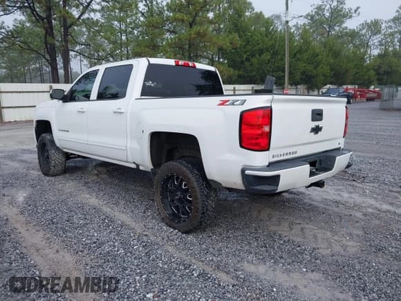 ✅ 2018 Chevrolet Silverado 1500 LT • VIN: 3GCUKREH0JG102278 • Lot: 43499476. Listed on IAAI with 121,159 mi. Free auction sales archive from the USA and detailed vehicle history report at DreamBid. Image 3.