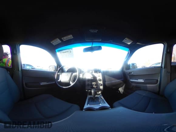 ✅ 2012 Ford Escape XLT • VIN: 1FMCU0D74CKB02656 • Lot: 43596055. Listed on IAAI with 112,403 mi. Free auction sales archive from the USA and detailed vehicle history report at DreamBid. Image 18.