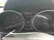 2017 Hyundai Veloster z VIN KMHTC6AD9HU316618, wystawiony jako Copart lot #70060254 z przebiegiem 76 823 mil mil oraz Czysty tytuł • Clean title. Historia ofert i sprzedaży dostępna na DreamBid. Obrazek 9.