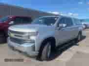 2021 Chevrolet Silverado 1500 LT z VIN 1GCUYDED2MZ244683, wystawiony jako IAAI lot #43081042 z przebiegiem 122 714 mil mil oraz . Historia ofert i sprzedaży dostępna na DreamBid. Obrazek 1.