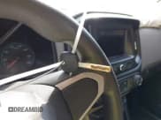 ✅ 2019 Chevrolet Colorado 2WD Work Truck • VIN: 1GCHSBEA2K1111298 • Lot: 43523952. Wystawiony na IAAI z przebiegiem 107 468 mil. Bezpłatny archiwum sprzedaży aukcyjnych z USA i szczegółowy raport historii pojazdu na DreamBid. Zdjęcie 11.