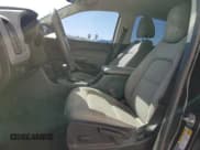 ✅ 2017 Chevrolet Colorado 2WD WT • VIN: 1GCGSBEN0H1305903 • Lot: 45993635. Wystawiony na Copart z przebiegiem 138 150 mil. Bezpłatny archiwum sprzedaży aukcyjnych z USA i szczegółowy raport historii pojazdu na DreamBid. Zdjęcie 7.