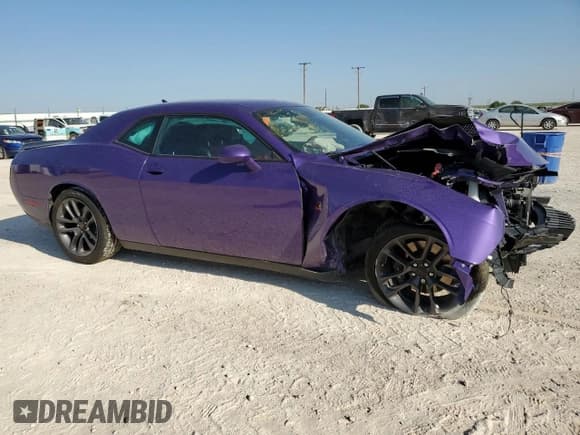 ✅ 2023 Dodge Challenger R/T Scat Pack • VIN: 2C3CDZFJ6PH662438 • Lot: 65686164. Wystawiony na Copart z przebiegiem 4 658 mil. Bezpłatny archiwum sprzedaży aukcyjnych z USA i szczegółowy raport historii pojazdu na DreamBid. Zdjęcie 4.