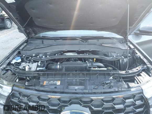 ✅ 2025 Ford Explorer ST • VIN: 1FMWK8GCXSGA64927 • Lot: 43039939. Listed on IAAI with 15,683 mi. Free auction sales archive from the USA and detailed vehicle history report at DreamBid. Image 10.