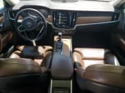 ✅ 2018 Volvo S90 Inscription • VIN: LVY992ML9JP018933 • Lot: 66695165. Wystawiony na Copart z przebiegiem 135 971 mil. Bezpłatny archiwum sprzedaży aukcyjnych z USA i szczegółowy raport historii pojazdu na DreamBid. Zdjęcie 8.