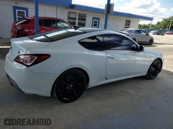 ✅ 2015 Hyundai Genesis Coupe 3.8L Base • VIN: KMHHU6KJ7FU128135 • Lot: 65414845. Listed on Copart with 115,649 mi. Free auction sales archive from the USA and detailed vehicle history report at DreamBid. Image 3.