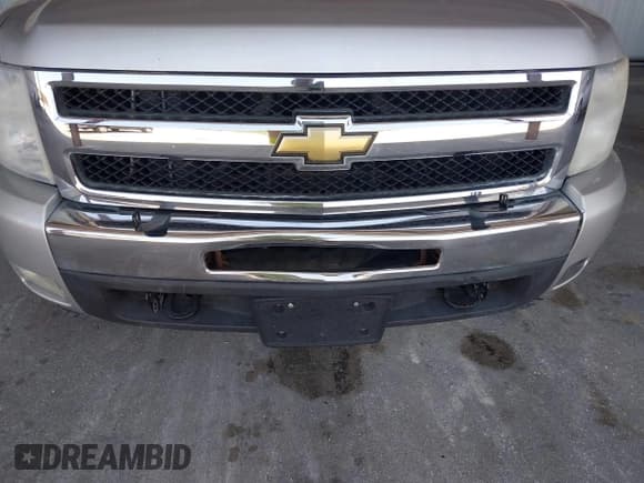 ✅ 2010 Chevrolet Silverado 1500 LT • VIN: 3GCRKSE31AG258718 • Лот: 42061306. Опубликован ранее на IAAI с пробегом 220 656 миль. Бесплатный доступ к архиву аукционных продаж из США и подробный отчёт об истории автомобиля на DreamBid. Изображение 6.