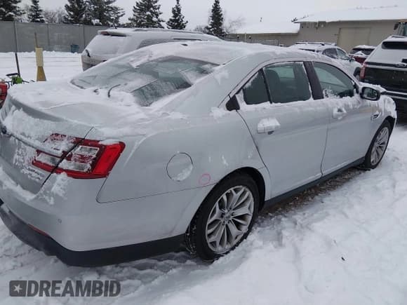 ✅ 2014 Ford Taurus Limited • VIN: 1FAHP2F80EG121753 • Lot: 43801912. Listed on IAAI with 172,130 mi. Free auction sales archive from the USA and detailed vehicle history report at DreamBid. Image 4.