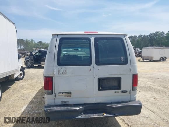 ✅ 2013 Ford Econoline Cargo Commercial • VIN: 1FTNS2EL4DDA68699 • Лот: 41945419. Опубликован ранее на IAAI с пробегом 193 575 миль. Бесплатный доступ к архиву аукционных продаж из США и подробный отчёт об истории автомобиля на DreamBid. Изображение 20.