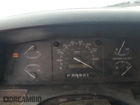 ✅ 1994 Ford F-250 • VIN: 1FTHF26HXRNA37728 • Lot: 52333545. Listed on Copart with 204,609 mi. Free auction sales archive from the USA and detailed vehicle history report at DreamBid. Image 9.