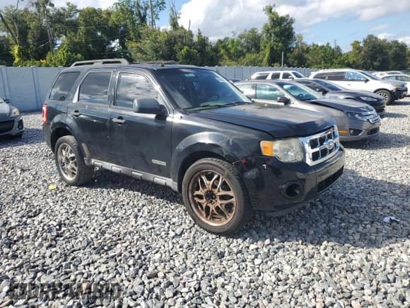✅ 2008 Ford Escape XLT • VIN: 1FMCU93Z08KD43080 • Lot: 87092515. Listed on Copart with 243,431 mi. Free auction sales archive from the USA and detailed vehicle history report at DreamBid. Image 4.