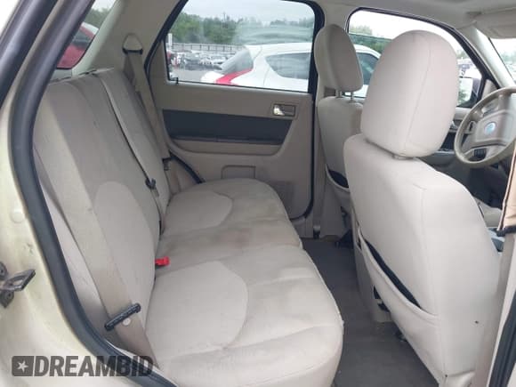 ✅ 2011 Mercury Mariner • VIN: 4M2CN8B72BKJ03915 • Лот: 42358251. Опубликован ранее на IAAI с пробегом 169 206 миль. Бесплатный доступ к архиву аукционных продаж из США и подробный отчёт об истории автомобиля на DreamBid. Изображение 8.