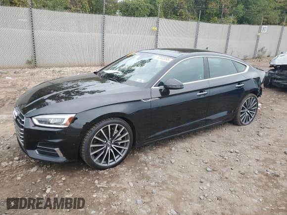 ✅ 2019 Audi A5 Sportback Premium Plus • VIN: WAUBNCF54KA016727 • Лот: 82035095. Опубликован ранее на Copart с пробегом 61 183 миль. Бесплатный доступ к архиву аукционных продаж из США и подробный отчёт об истории автомобиля на DreamBid. Изображение 1.