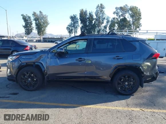 ✅ 2023 Toyota RAV4 Hybrid SE • VIN: JTM16RFV8PD084856 • Lot: 43389894. Listed on IAAI with 69,910 mi. Free auction sales archive from the USA and detailed vehicle history report at DreamBid. Image 14.