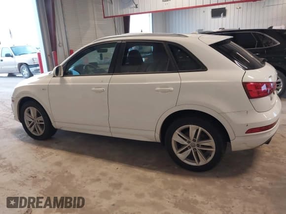 ✅ 2018 Audi Q3 Premium • VIN: WA1BCCFSXJR011072 • Лот: 42707503. Опубликован ранее на IAAI с пробегом 48 788 миль. Бесплатный доступ к архиву аукционных продаж из США и подробный отчёт об истории автомобиля на DreamBid. Изображение 14.