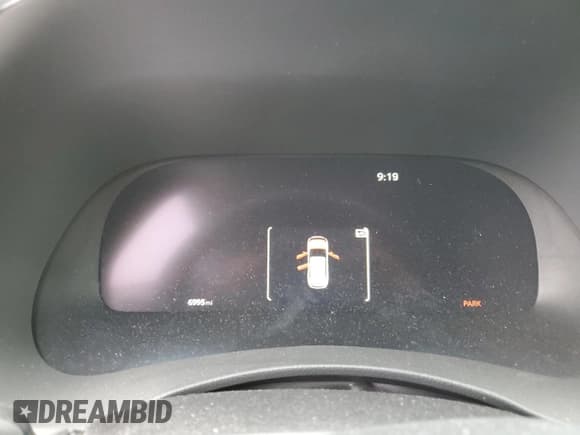 ✅ 2025 Toyota Highlander Hybrid Platinum • VIN: 5TDEBRCHXSS669947 • Lot: 82393135. Wystawiony na Copart z przebiegiem 6 995 mil. Bezpłatny archiwum sprzedaży aukcyjnych z USA i szczegółowy raport historii pojazdu na DreamBid. Zdjęcie 9.