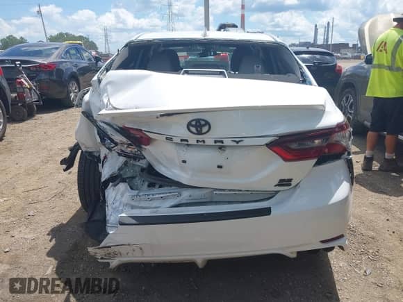 2022 Toyota Camry SE with VIN 4T1G11BKXNU067748, listed as a IAAI auction lot 42637849 with 73,909 mi miles and . Bid and sale history available at DreamBid. Image 16.