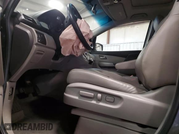 ✅ 2012 Honda Odyssey EX-L • VIN: 5FNRL5H60CB007637 • Лот: 87017075. Опубликован ранее на Copart с пробегом 117 293 миль. Бесплатный доступ к архиву аукционных продаж из США и подробный отчёт об истории автомобиля на DreamBid. Изображение 7.