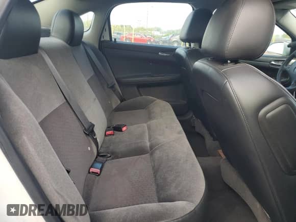 2014 Chevrolet Impala Police Police z VIN 2G1WD5E34E1144511, wystawiony jako Copart lot #55471255 z przebiegiem 86 705 mil mil oraz Szkoda całkowita • Salvage title. Historia ofert i sprzedaży dostępna na DreamBid. Obrazek 10.