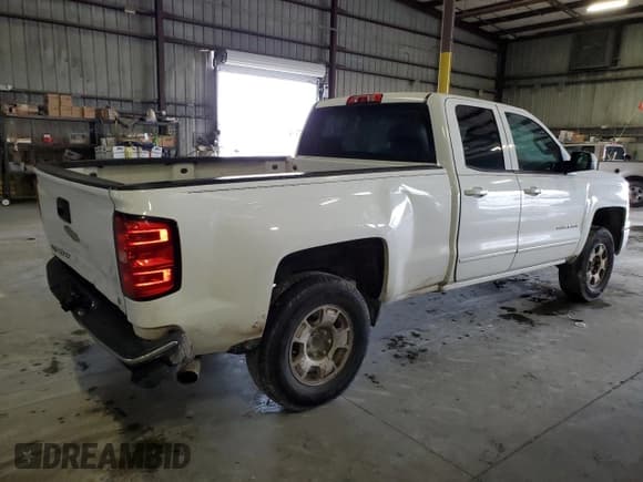 ✅ 2015 Chevrolet Silverado 1500 LT • VIN: 1GCRCREC0FZ435952 • Лот: 66326574. Опубликован ранее на Copart с пробегом 180 623 миль. Бесплатный доступ к архиву аукционных продаж из США и подробный отчёт об истории автомобиля на DreamBid. Изображение 3.