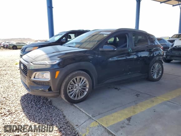 ✅ 2021 Hyundai Kona SEL • VIN: KM8K2CAA2MU693093 • Лот: 56570804. Опубликован ранее на Copart с пробегом 32 006 миль. Бесплатный доступ к архиву аукционных продаж из США и подробный отчёт об истории автомобиля на DreamBid. Изображение 1.