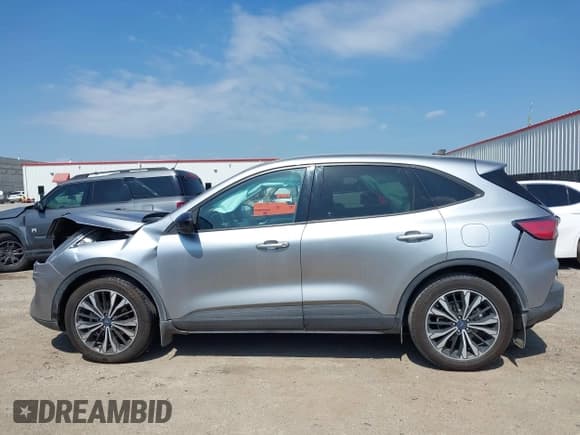 ✅ 2021 Ford Escape SE Hybrid • VIN: 1FMCU0BZ3MUA13798 • Lot: 42684608. Listed on IAAI with 152,892 mi. Free auction sales archive from the USA and detailed vehicle history report at DreamBid. Image 14.