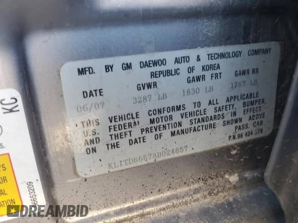 2008 Chevrolet Aveo LS z VIN KL1TD66678B024657, wystawiony jako Copart lot #81039674 z przebiegiem 108 952 mil mil oraz Szkoda całkowita • Salvage title. Historia ofert i sprzedaży dostępna na DreamBid. Obrazek 15.