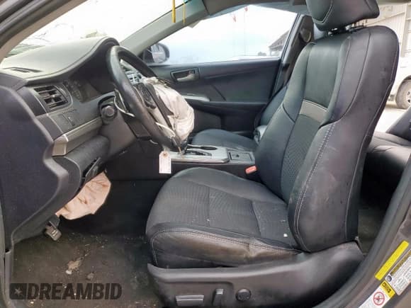 ✅ 2014 Toyota Camry XLE • VIN: 4T1BF1FK2EU829086 • Lot: 80817845. Listed on Copart with 233,259 mi. Free auction sales archive from the USA and detailed vehicle history report at DreamBid. Image 7.