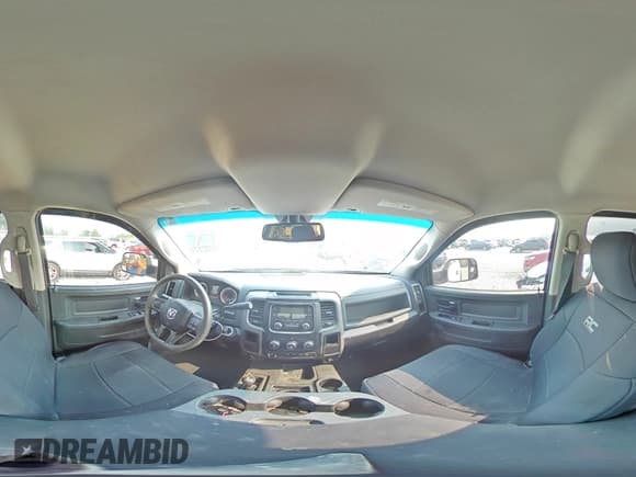 ✅ 2018 Ram 2500 Tradesman • VIN: 3C6UR5CL1JG270708 • Лот: 67221715. Опубликован ранее на Copart с пробегом 145 250 миль. Бесплатный доступ к архиву аукционных продаж из США и подробный отчёт об истории автомобиля на DreamBid. Изображение 14.