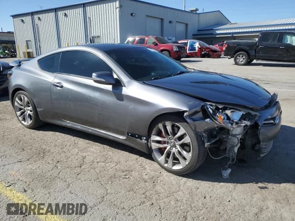 ✅ 2015 Hyundai Genesis Coupe Ultimate • VIN: KMHHU6KJ5FU128795 • Lot: 47050335. Wystawiony na Copart z przebiegiem 74 888 mil. Bezpłatny archiwum sprzedaży aukcyjnych z USA i szczegółowy raport historii pojazdu na DreamBid. Zdjęcie 4.