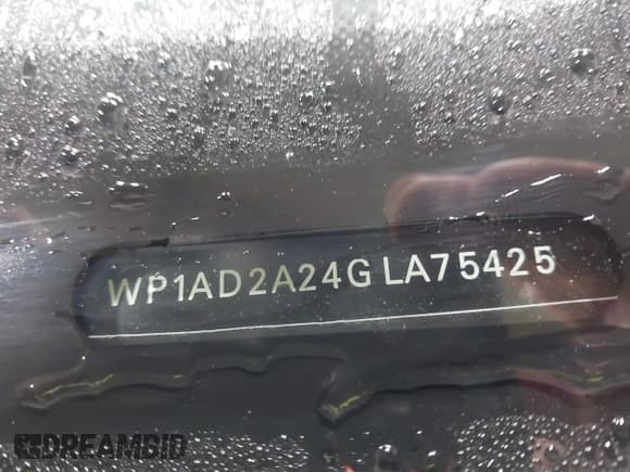 ✅ 2016 Porsche Cayenne GTS • VIN: WP1AD2A24GLA75425 • Lot: 41831754. Listed on IAAI with 92,065 mi. Free auction sales archive from the USA and detailed vehicle history report at DreamBid. Image 9.