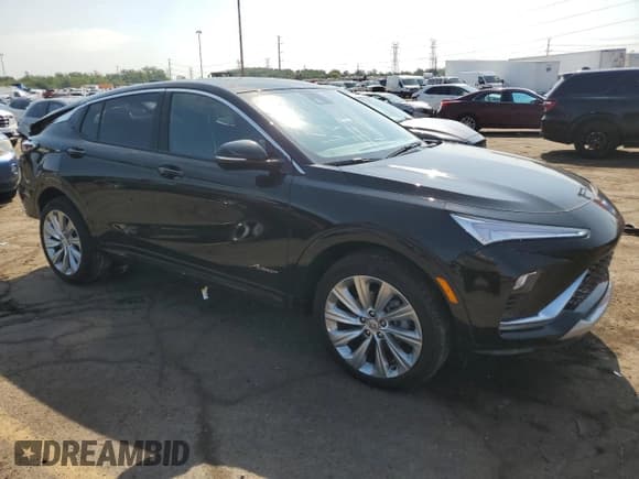 ✅ 2024 Buick Envista Avenir • VIN: KL47LCE25RB024095 • Lot: 68900254. Wystawiony na Copart z przebiegiem 2 626 mil. Bezpłatny archiwum sprzedaży aukcyjnych z USA i szczegółowy raport historii pojazdu na DreamBid. Zdjęcie 4.