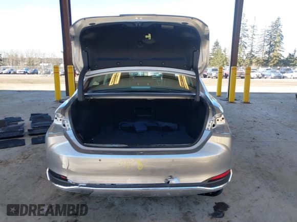 ✅ 2025 Lexus ES 300h • VIN: 58ADA1C15SU056203 • Lot: 41562137. Listed on IAAI with 228 mi. Free auction sales archive from the USA and detailed vehicle history report at DreamBid. Image 17.