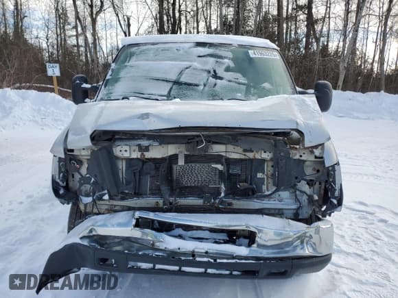 ✅ 2011 Ford Econoline Cargo Commercial • VIN: 1FTNE1EW3BDB00714 • Lot: 41963225. Listed on Copart with 338,407 mi. Free auction sales archive from the USA and detailed vehicle history report at DreamBid. Image 5.