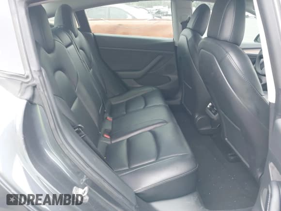 ✅ 2022 Tesla Model 3 Performance • VIN: 5YJ3E1EC0NF132787 • Лот: 42446025. Опубликован ранее на IAAI с пробегом 54 956 миль. Бесплатный доступ к архиву аукционных продаж из США и подробный отчёт об истории автомобиля на DreamBid. Изображение 8.