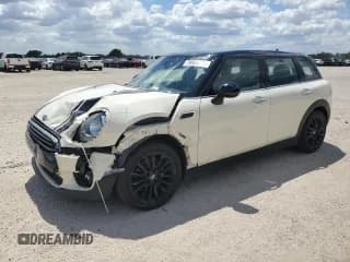 ✅ 2017 MINI Clubman Cooper • VIN: WMWLN5C52H2E32642 • Lot: 70505074. Listed on Copart with 48,413 mi. Free auction sales archive from the USA and detailed vehicle history report at DreamBid. Image 1.