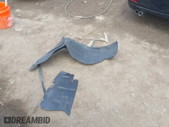 ✅ 2009 Mazda 6 S Grand Touring • VIN: 1YVHP82B995M09281 • Лот: 42060946. Опубликован ранее на IAAI с пробегом 102 423 миль. Бесплатный доступ к архиву аукционных продаж из США и подробный отчёт об истории автомобиля на DreamBid. Изображение 12.