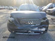 ✅ 2007 Infiniti FX • VIN: JNRBS08W27X400395 • Лот: 90846015. Опубликован ранее на Copart с пробегом Не указан. Бесплатный доступ к архиву аукционных продаж из США и подробный отчёт об истории автомобиля на DreamBid. Изображение 5.