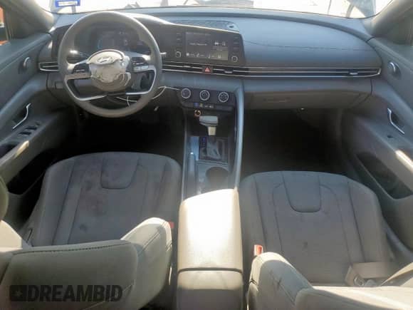2024 Hyundai Elantra SE with VIN KMHLL4DG6RU792613, listed as a Copart auction lot 84440925 with 26,593 mi miles and Clean title. Bid and sale history available at DreamBid. Image 8.