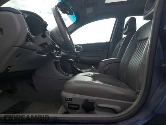 2003 Chevrolet Impala LS с VIN 2G1WH55K839127575, выставлен на аукционе Copart как лот 68585574 с пробегом 187 874 миль миль и Списание • Salvage title. История ставок и продаж доступна на DreamBid. Изображение 7.