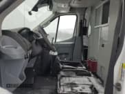 ✅ 2019 Ford Transit • VIN: 1FDYR2CMXKKA94961 • Lot: 44216665. Wystawiony na Copart z przebiegiem 219 515 mil. Bezpłatny archiwum sprzedaży aukcyjnych z USA i szczegółowy raport historii pojazdu na DreamBid. Zdjęcie 7.