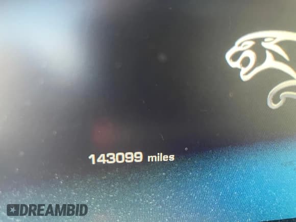 ✅ 2012 Jaguar XJ XJL • VIN: SAJWA2GBXCLV38087 • Lot: 54172475. Wystawiony na Copart z przebiegiem 143 099 mil. Bezpłatny archiwum sprzedaży aukcyjnych z USA i szczegółowy raport historii pojazdu na DreamBid. Zdjęcie 9.