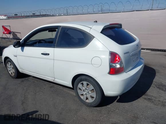 ✅ 2010 Hyundai Accent GS • VIN: KMHCM3AC8AU176537 • Лот: 42118467. Опубликован ранее на IAAI с пробегом 175 791 миль. Бесплатный доступ к архиву аукционных продаж из США и подробный отчёт об истории автомобиля на DreamBid. Изображение 3.